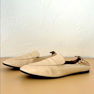 Everlane Cream Minimalist butter soft made in Italy leather Loafers